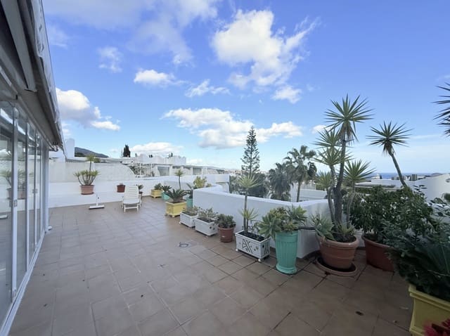 4 chambre Penthouse à vendre à Marbella avec piscine garage - 1 500 000 € (Ref: 8979096)