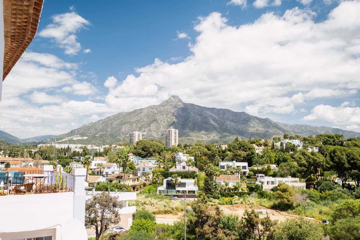 5 Zimmer Penthouse zu verkaufen in Marbella mit Pool Garage - 1.795.000 € (Ref: 8980938)