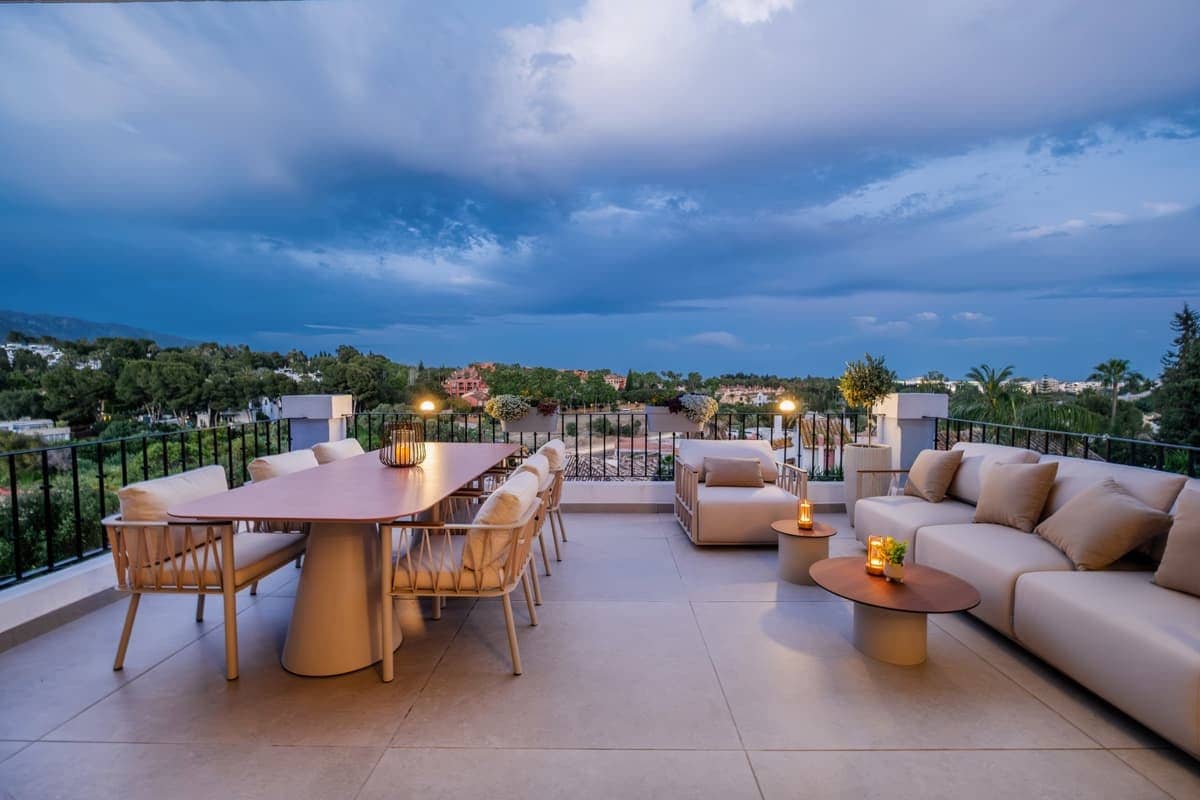 5 Zimmer Penthouse zu verkaufen in Marbella mit Pool Garage - 1.795.000 € (Ref: 8980938)