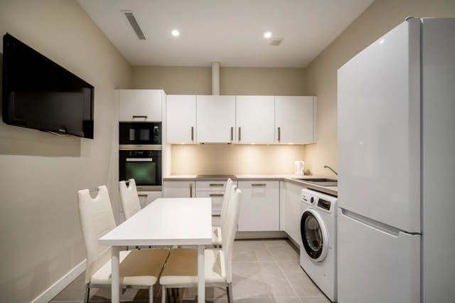 6 soverom Villa til salgs i Marbella med svømmebasseng garasje - € 10 500 000 (Ref: 8985621)