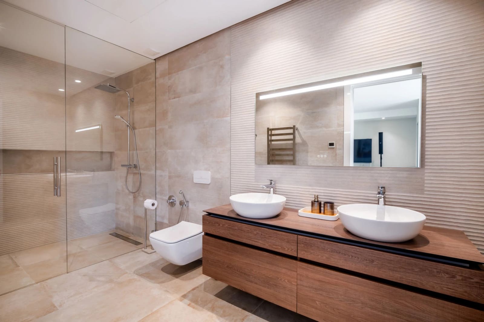 6 bedroom Villa for sale in Marbella with pool garage - € 10,500,000 (Ref: 8985621)