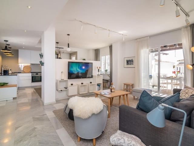 2 bedroom Penthouse for sale in La Dama de Noche - La Alzambra, Marbella with pool garage - € 625,000 (Ref: 8985628)