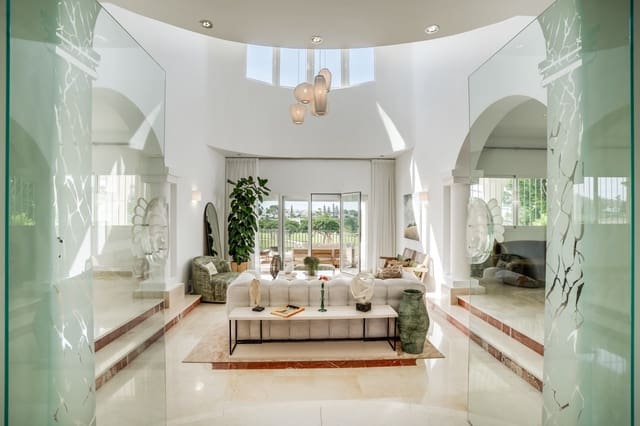 7 sovrum Villa till salu i Los Naranjos, Marbella med pool garage - 3 850 000 € (Ref: 8992207)