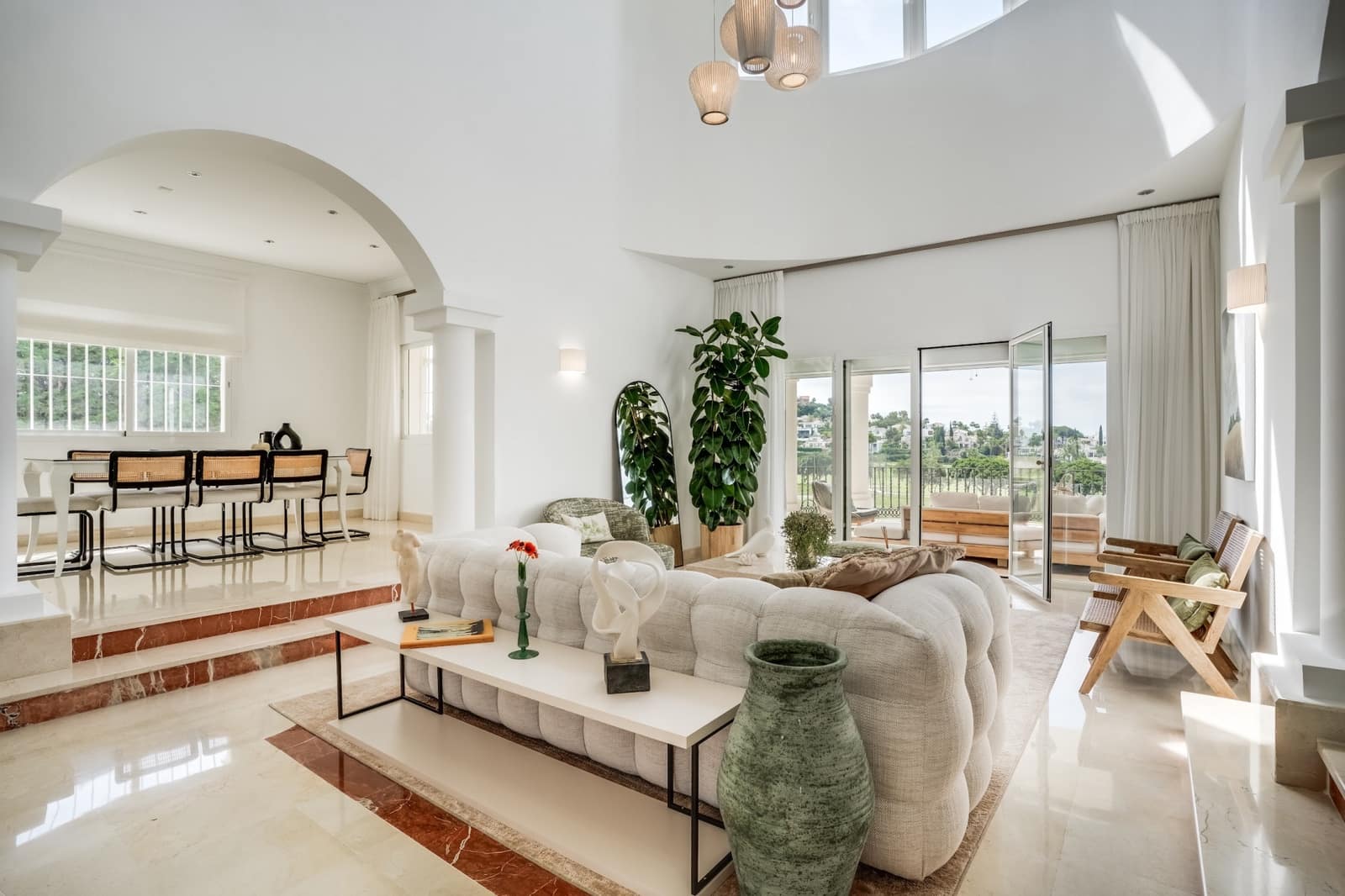 7 sovrum Villa till salu i Marbella med pool garage - 3 850 000 € (Ref: 8992207)