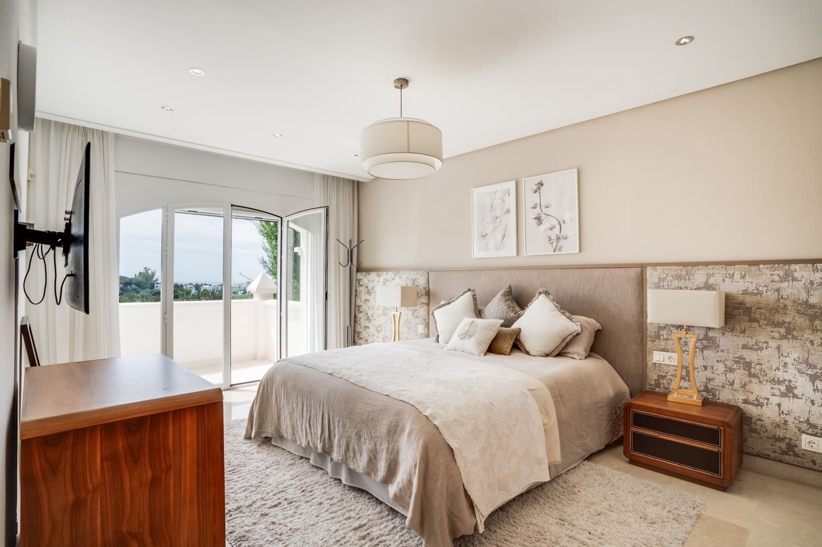 7 sovrum Villa till salu i Marbella med pool garage - 3 850 000 € (Ref: 8992207)