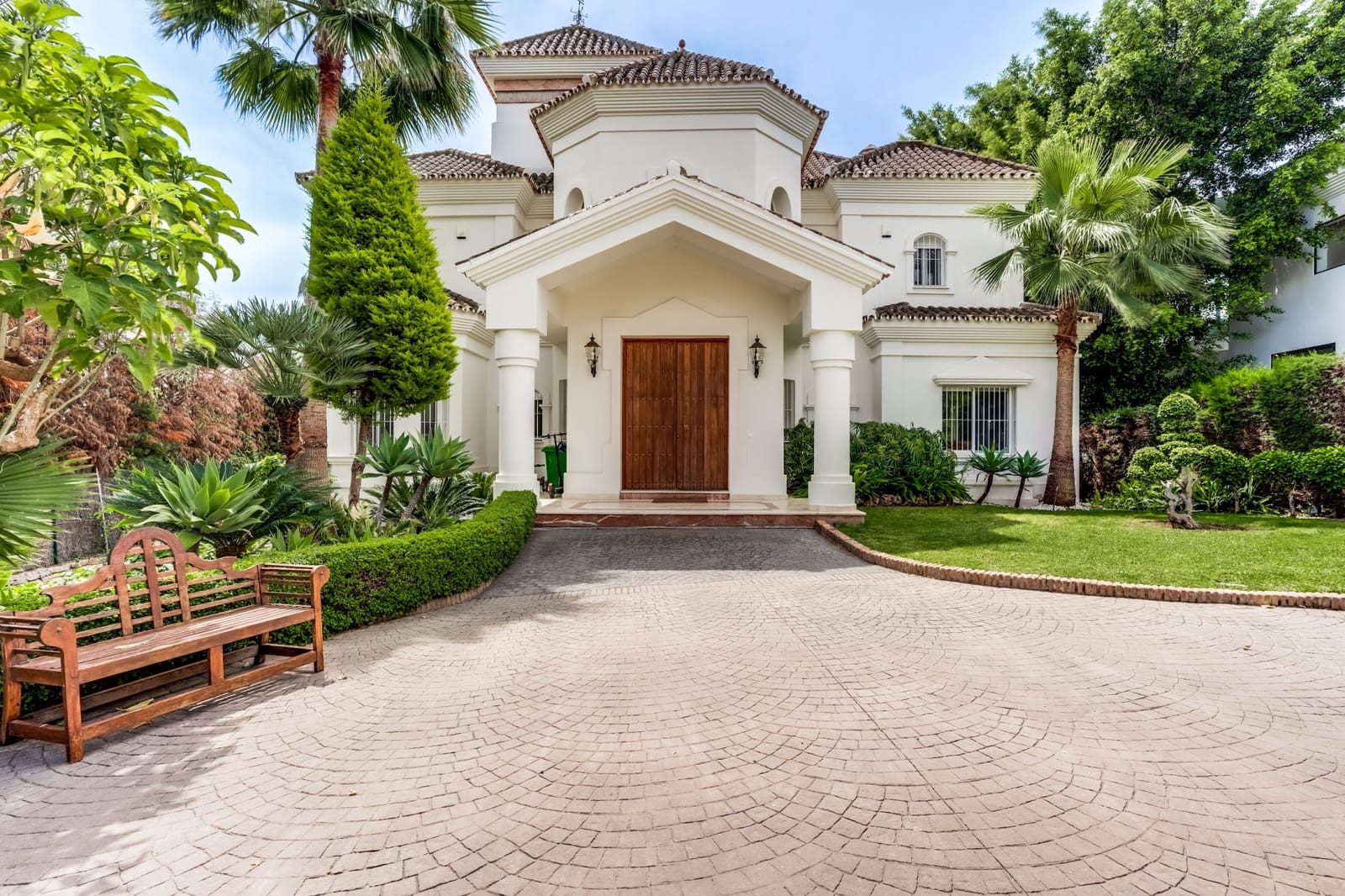 7 sovrum Villa till salu i Marbella med pool garage - 3 850 000 € (Ref: 8992207)