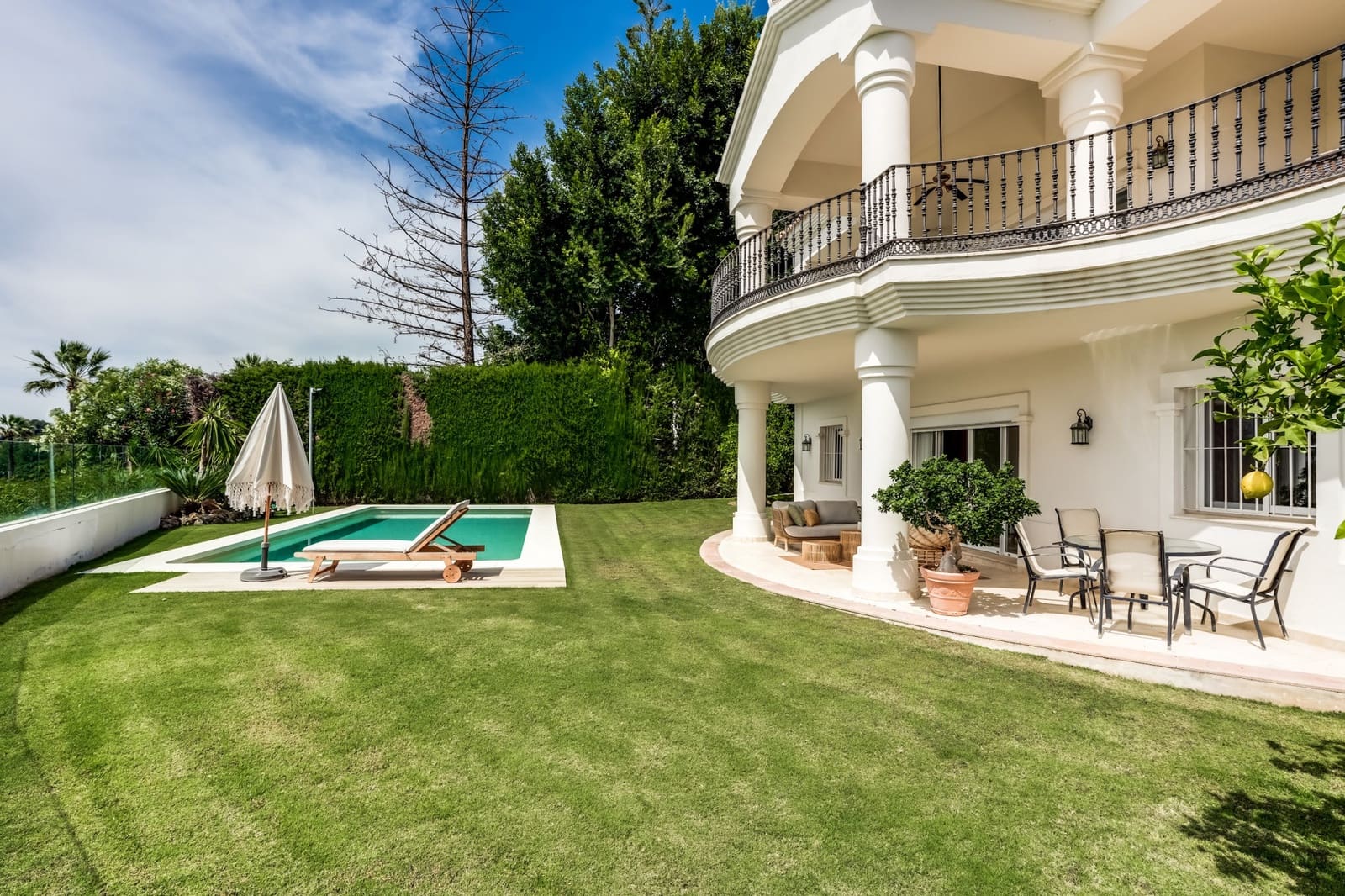 7 sovrum Villa till salu i Marbella med pool garage - 3 850 000 € (Ref: 8992207)