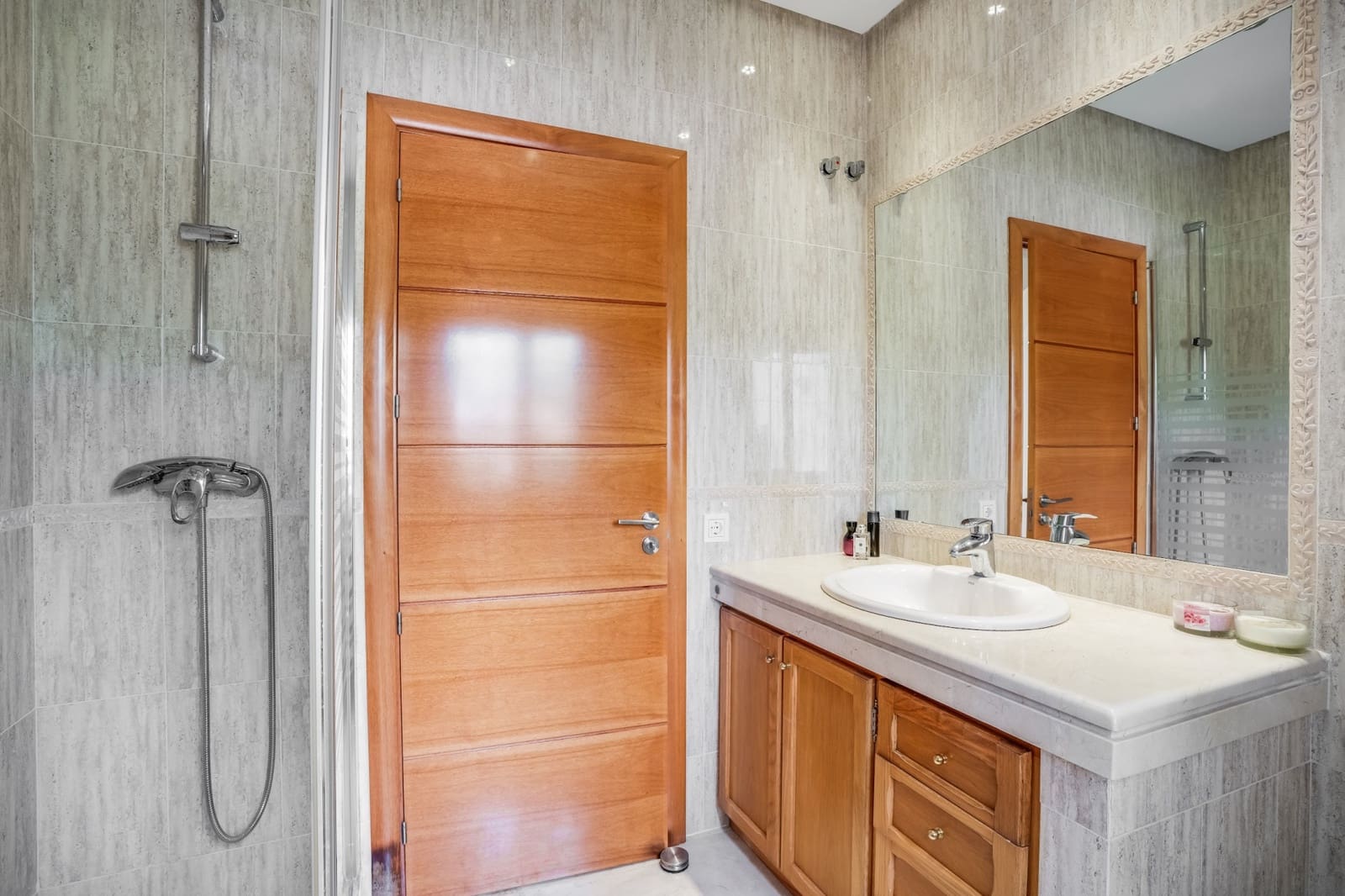 7 sovrum Villa till salu i Marbella med pool garage - 3 850 000 € (Ref: 8992207)