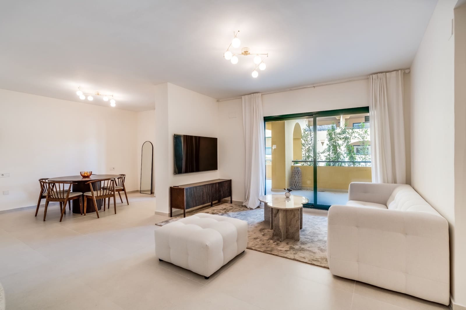 4 soveværelse Lejlighed til salg i San Pedro de Alcantara med swimmingpool garage - € 695.000 (Ref: 8992208)