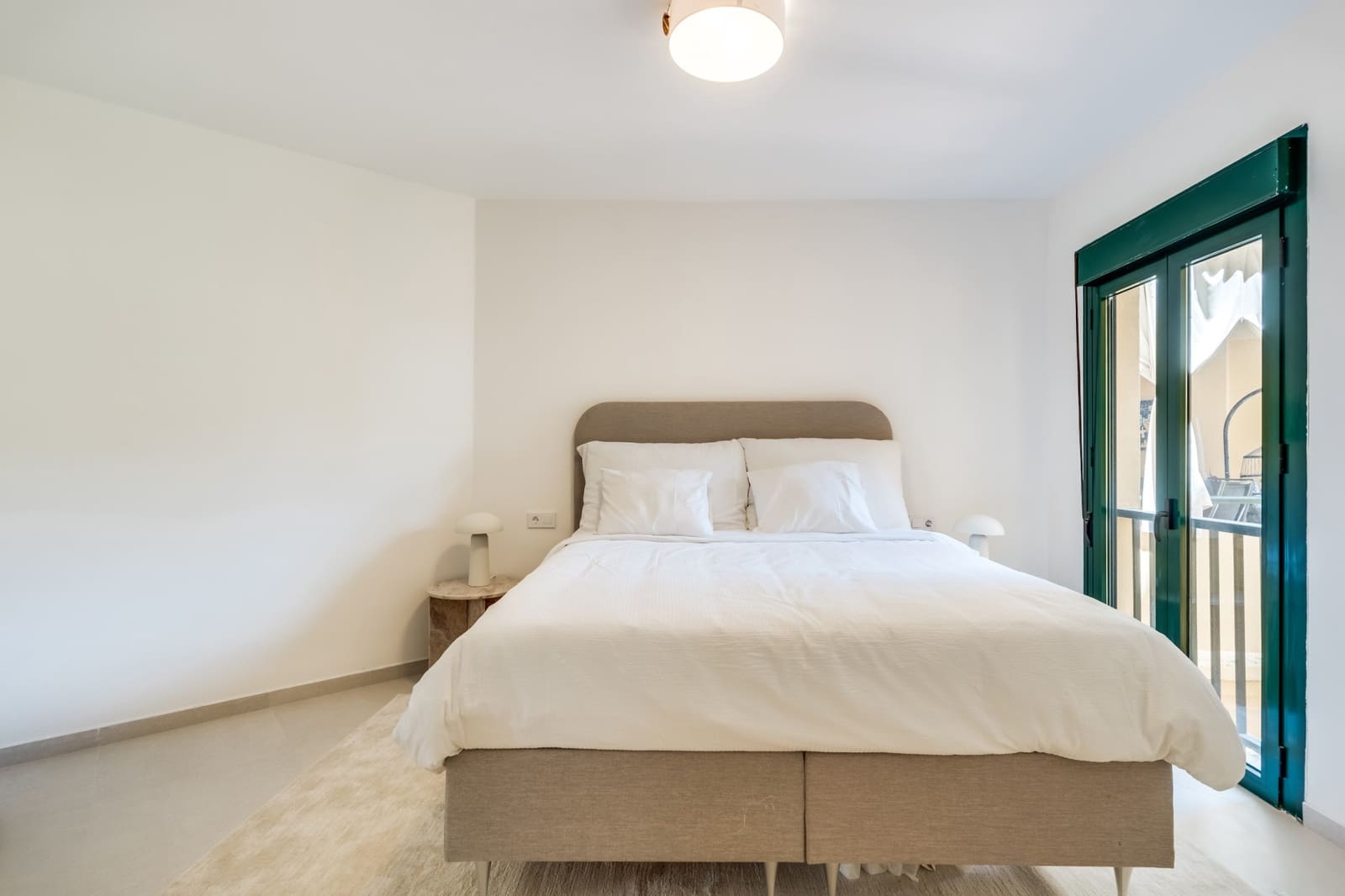 4 soveværelse Lejlighed til salg i San Pedro de Alcantara med swimmingpool garage - € 695.000 (Ref: 8992208)