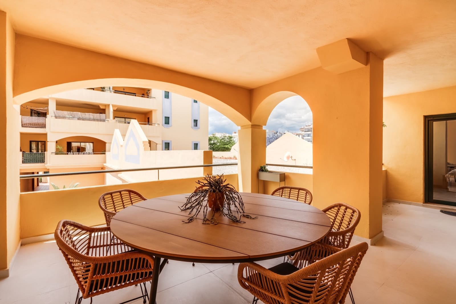 4 soveværelse Lejlighed til salg i San Pedro de Alcantara med swimmingpool garage - € 695.000 (Ref: 8992208)