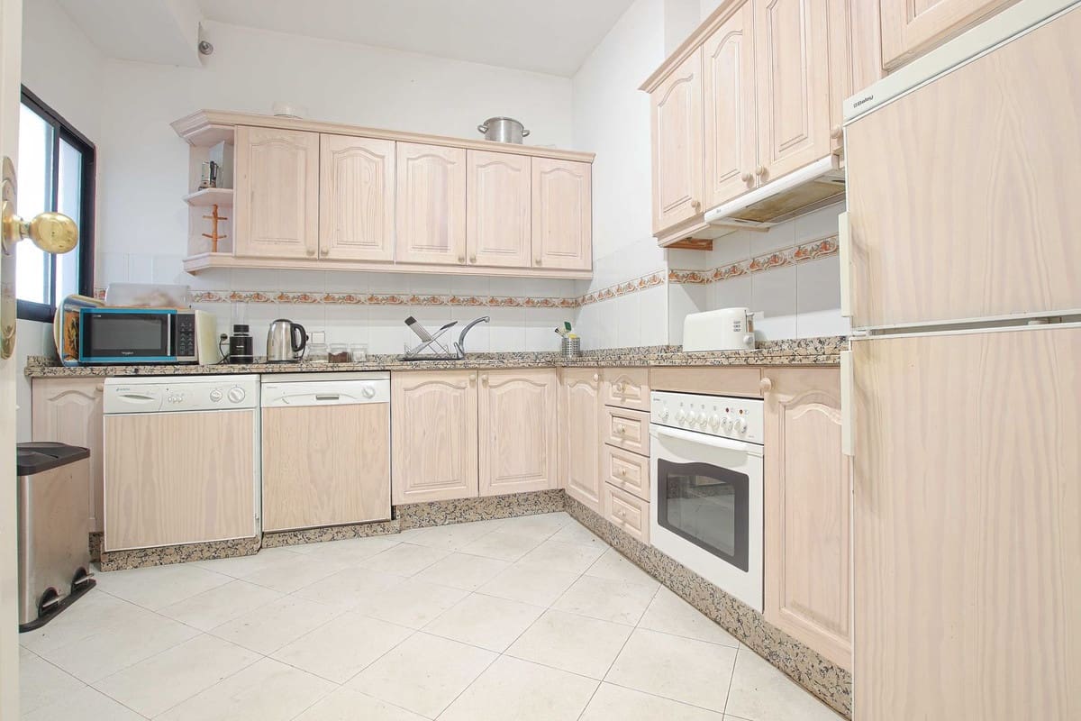 2 bedroom Apartment for sale in Nueva Andalucia with pool - € 579,900 (Ref: 9007723)