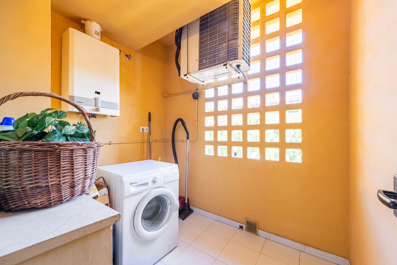 2 sovrum Lägenhet till salu i San Pedro de Alcantara med pool garage - 575 000 € (Ref: 9012554)