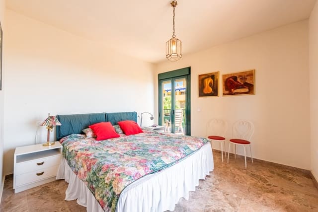 2 sovrum Lägenhet till salu i San Pedro de Alcantara, Marbella med pool garage - 575 000 € (Ref: 9012554)