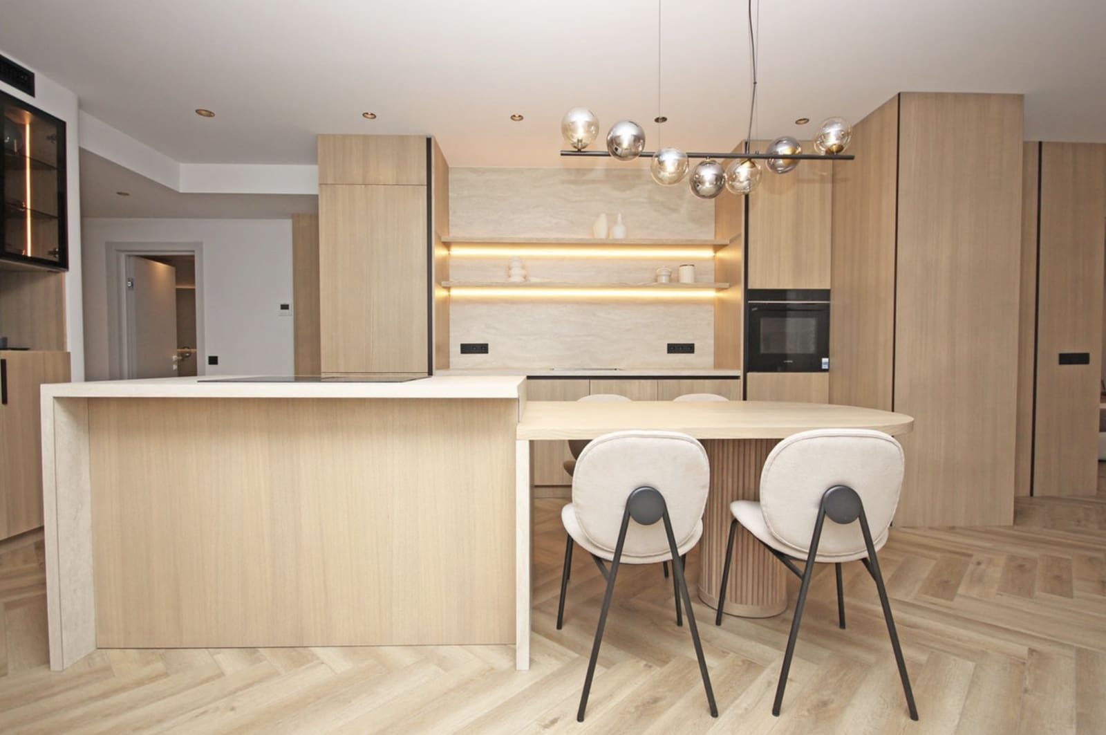 3 bedroom Apartment for sale in Nueva Andalucia with pool garage - € 1,190,000 (Ref: 9013816)