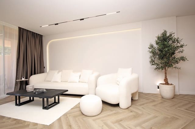 3 chambre Appartement à vendre à Nueva Andalucia, Marbella avec piscine garage - 1 190 000 € (Ref: 9013816)