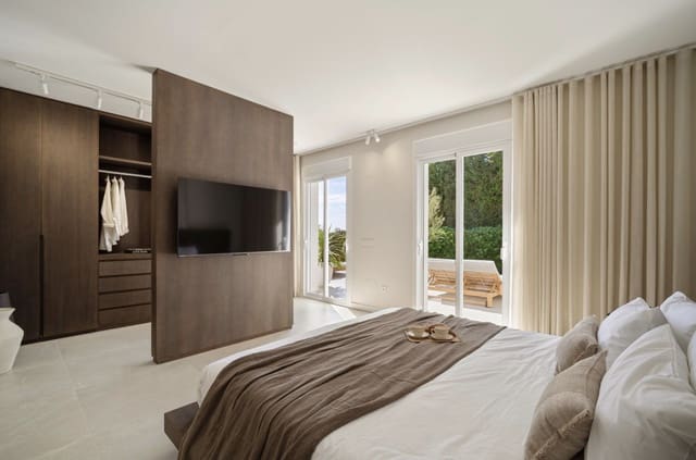 Casa de 4 habitaciones en Marbella en venta con piscina garaje - 1.395.000 € (Ref: 9013820)