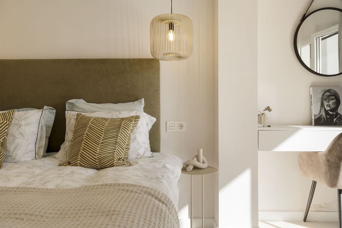 4 chambre Maison de Ville à vendre à Nueva Andalucia avec piscine garage - 949 000 € (Ref: 9020938)