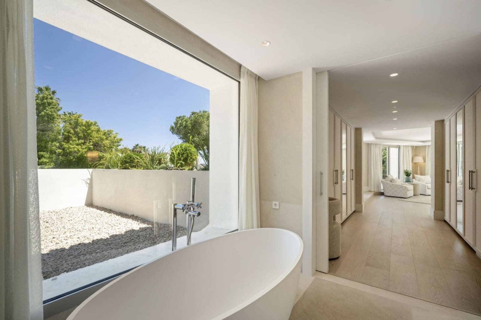 Chalet de 6 habitaciones en Marbella en venta con piscina garaje - 8.950.000 € (Ref: 9023177)