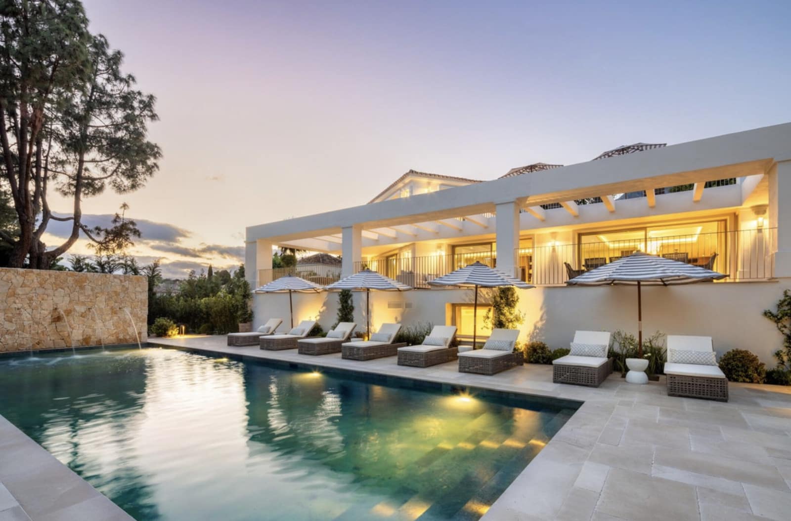 Chalet de 6 habitaciones en Marbella en venta con piscina garaje - 8.950.000 € (Ref: 9023177)