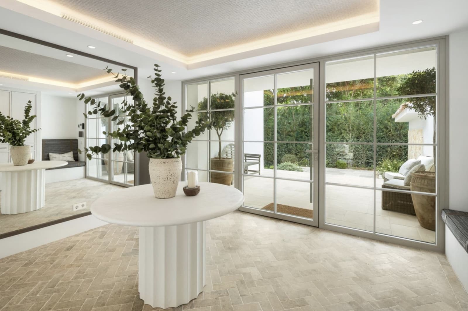 Chalet de 6 habitaciones en Marbella en venta con piscina garaje - 8.950.000 € (Ref: 9023177)