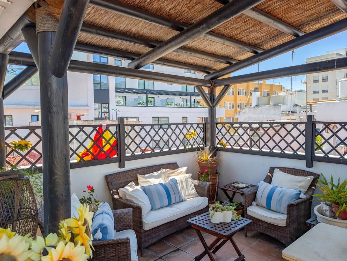 3 bedroom Penthouse for sale in Marbella - € 725,000 (Ref: 9026748)