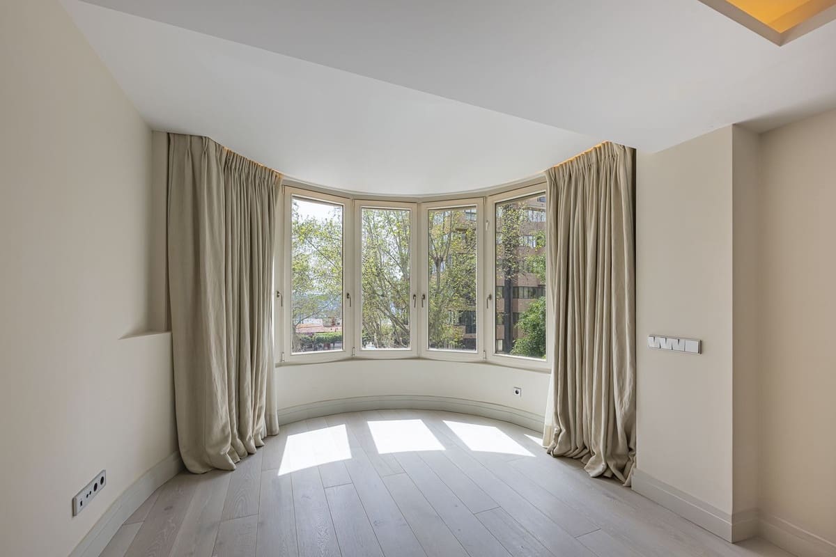 2 sovrum Lägenhet till salu i Marbella med pool garage - 1 650 000 € (Ref: 9026749)