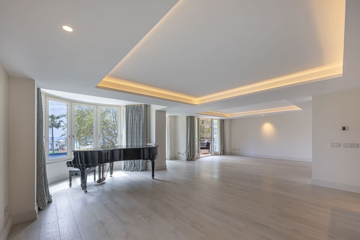 2 sovrum Lägenhet till salu i Marbella med pool garage - 1 650 000 € (Ref: 9026749)