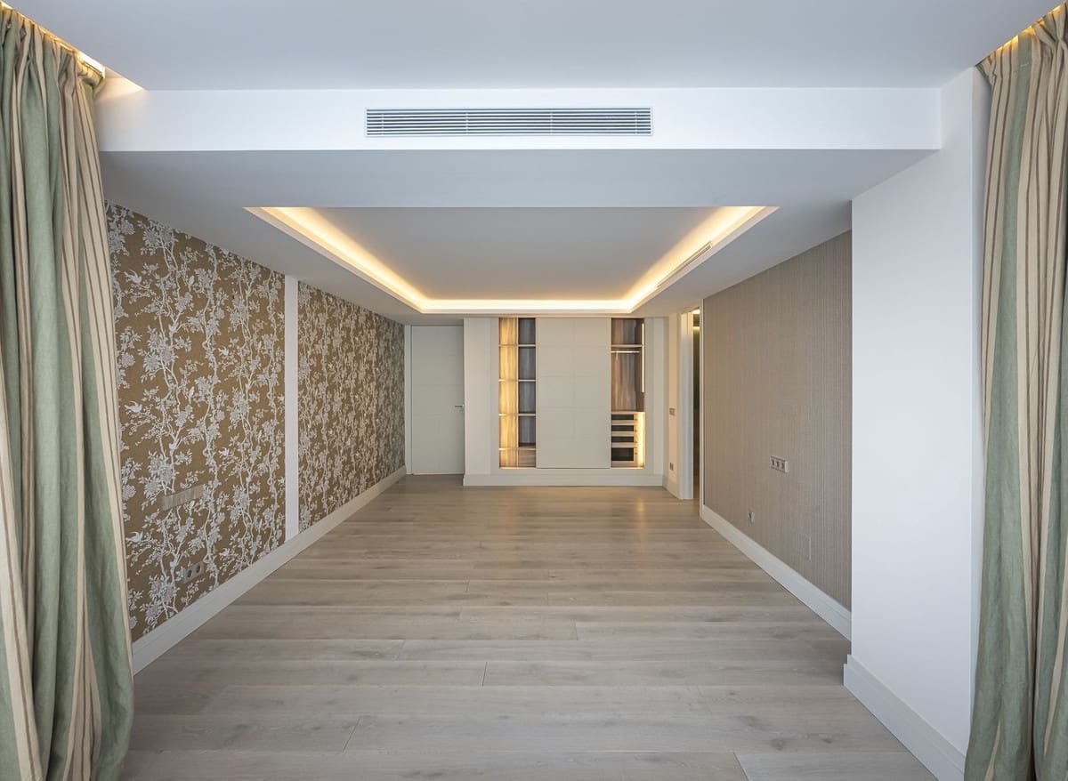 2 sovrum Lägenhet till salu i Marbella med pool garage - 1 650 000 € (Ref: 9026749)