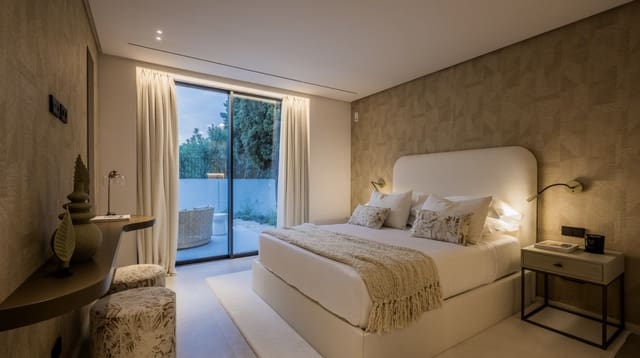 Chalet de 4 habitaciones en Nueva Andalucia, Marbella en venta con piscina garaje - 5.975.000 € (Ref: 9034452)