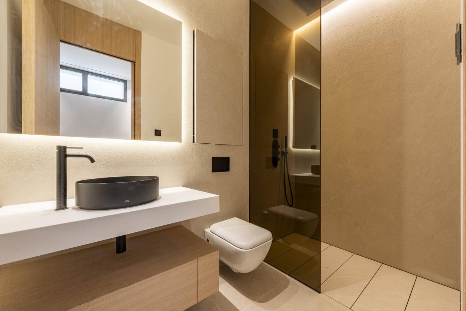 4 soveværelse Semi-Rækkehus til salg i Marbella med swimmingpool garage - € 5.500.000 (Ref: 9034453)