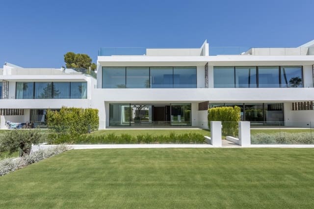 4 soverom Kjedet enebolig til salgs i Marbella med svømmebasseng garasje - € 5 500 000 (Ref: 9034453)