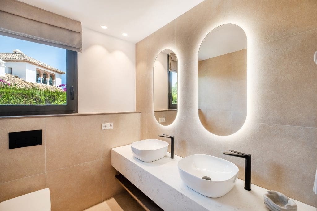 4 soveværelse Villa til salg i Benahavis med swimmingpool garage - € 2.325.000 (Ref: 9036559)