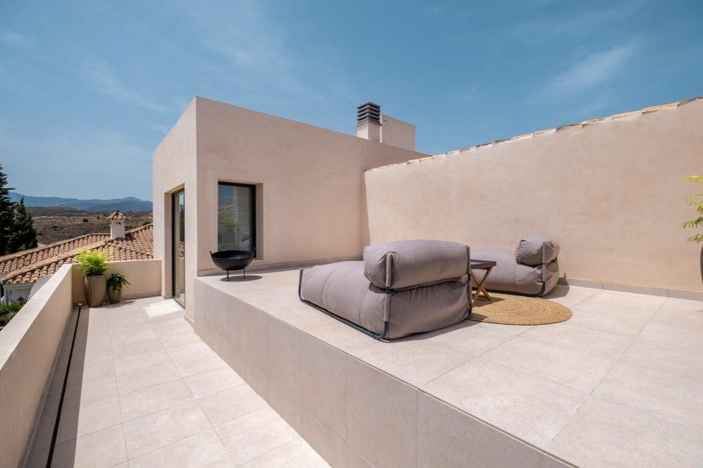 4 soverom Villa til salgs i Benahavis med svømmebasseng garasje - € 2 325 000 (Ref: 9036559)