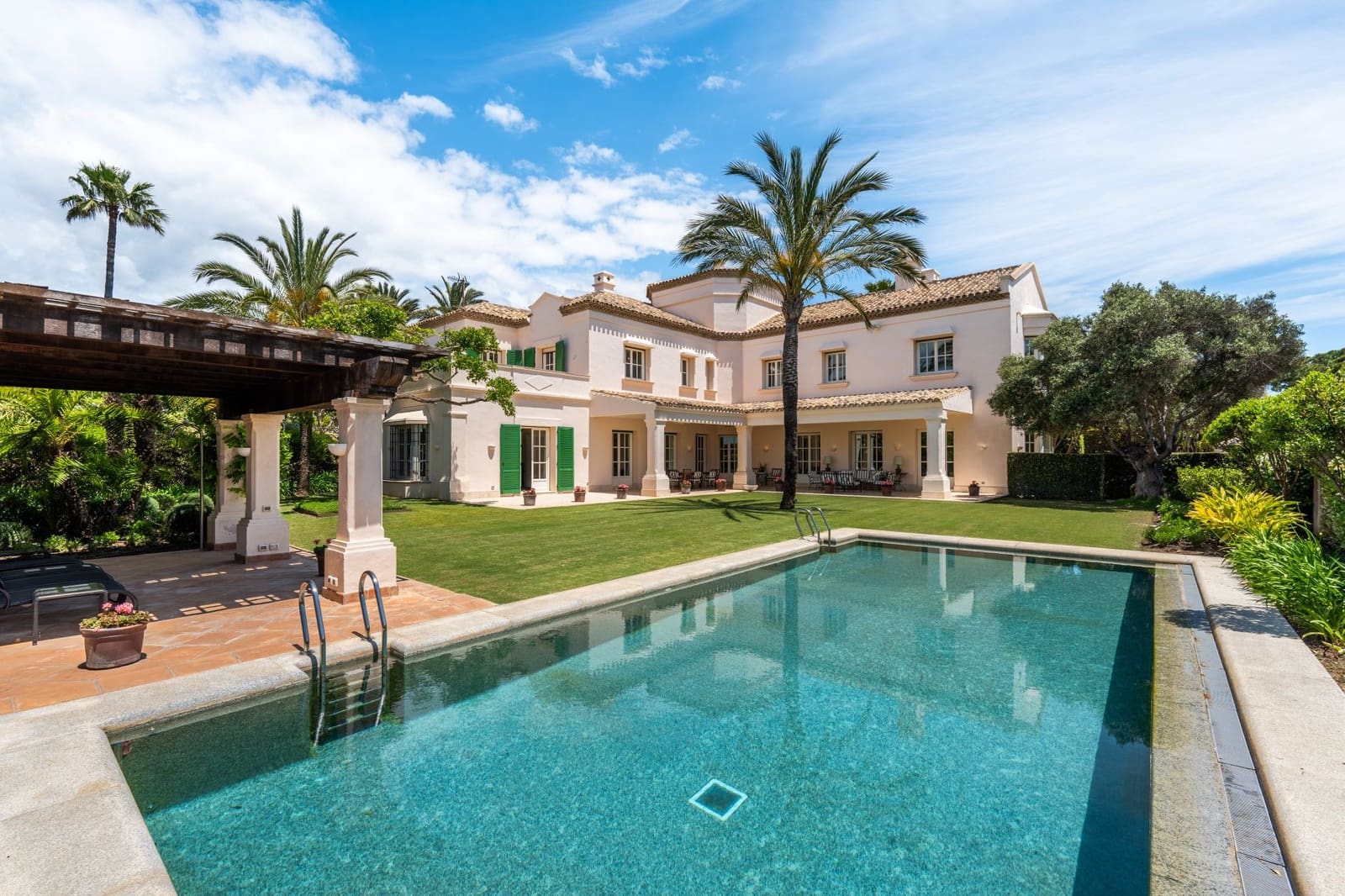 7 bedroom Villa for sale in Marbella with pool garage - € 10,700,000 (Ref: 9048724)
