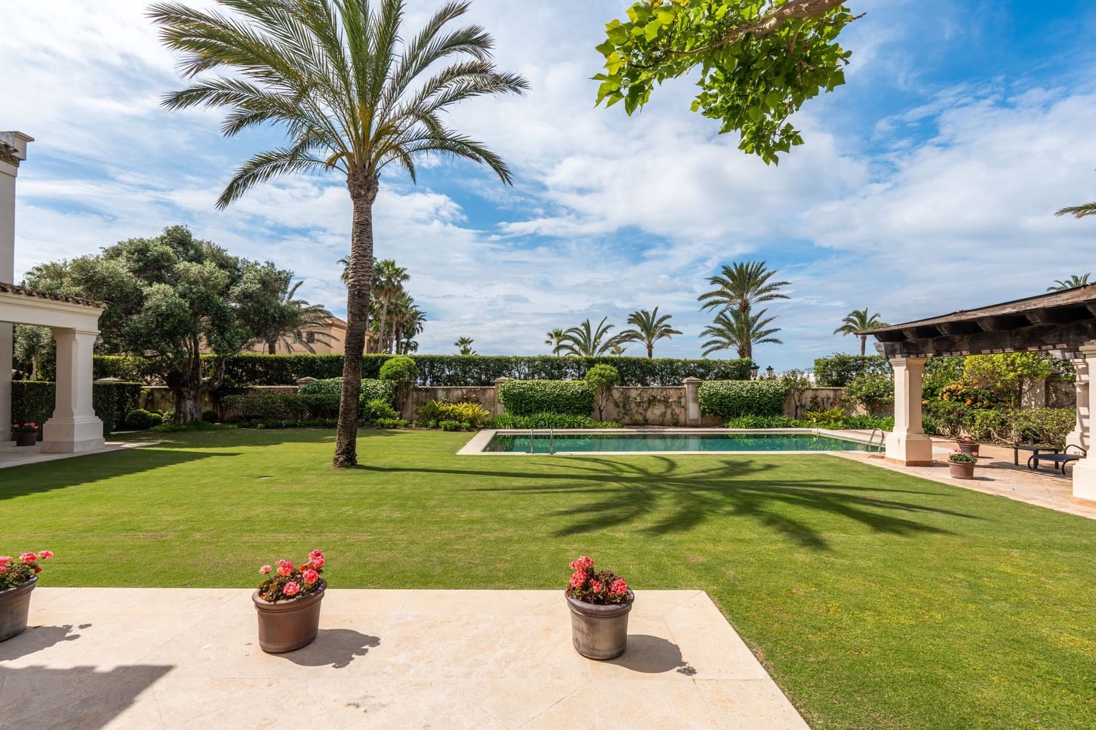 7 bedroom Villa for sale in Marbella with pool garage - € 10,700,000 (Ref: 9048724)