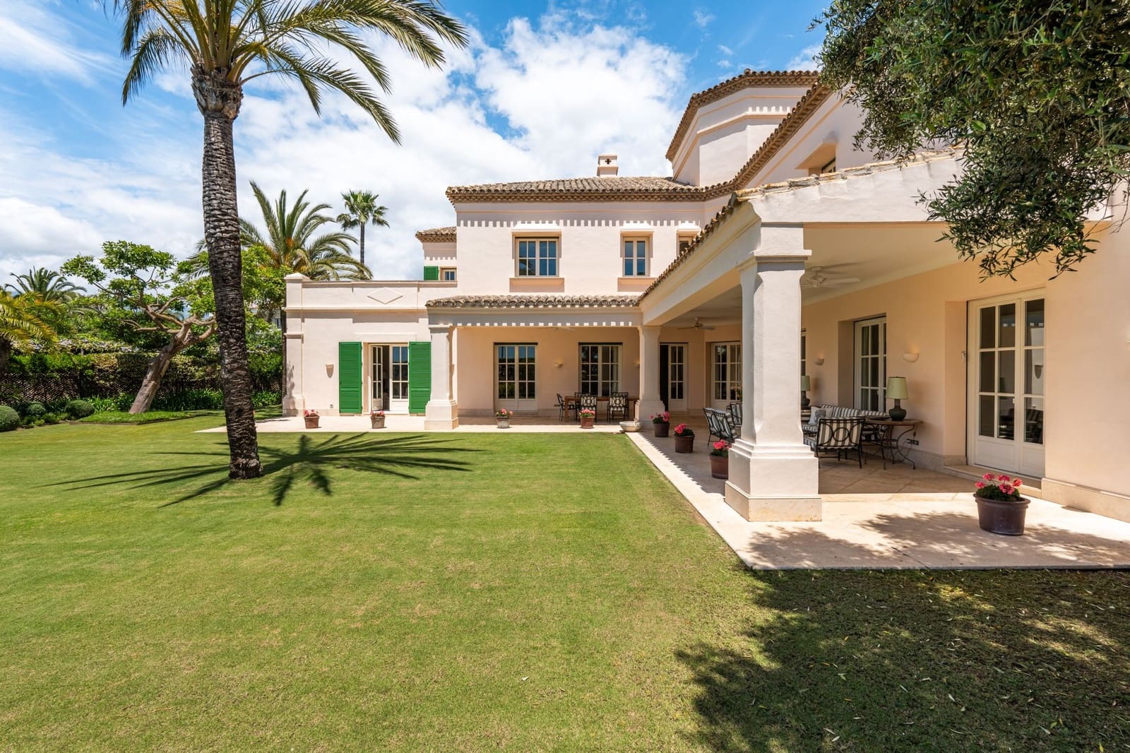 7 bedroom Villa for sale in Marbella with pool garage - € 10,700,000 (Ref: 9048724)