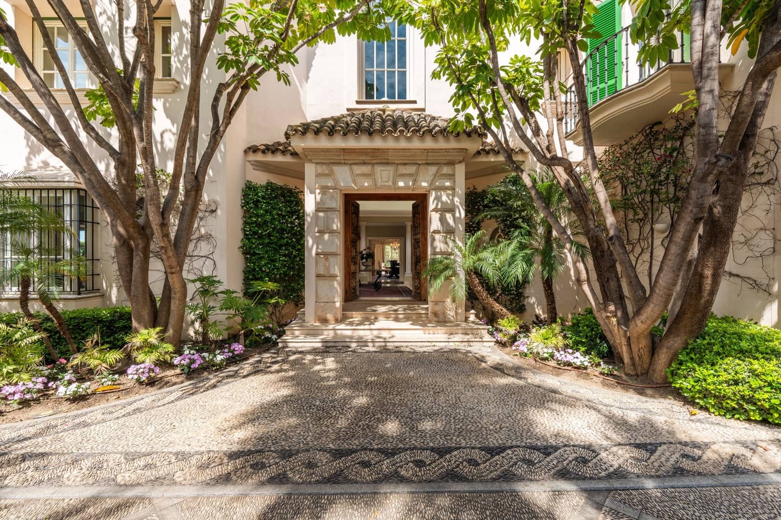 7 bedroom Villa for sale in Marbella with pool garage - € 10,700,000 (Ref: 9048724)