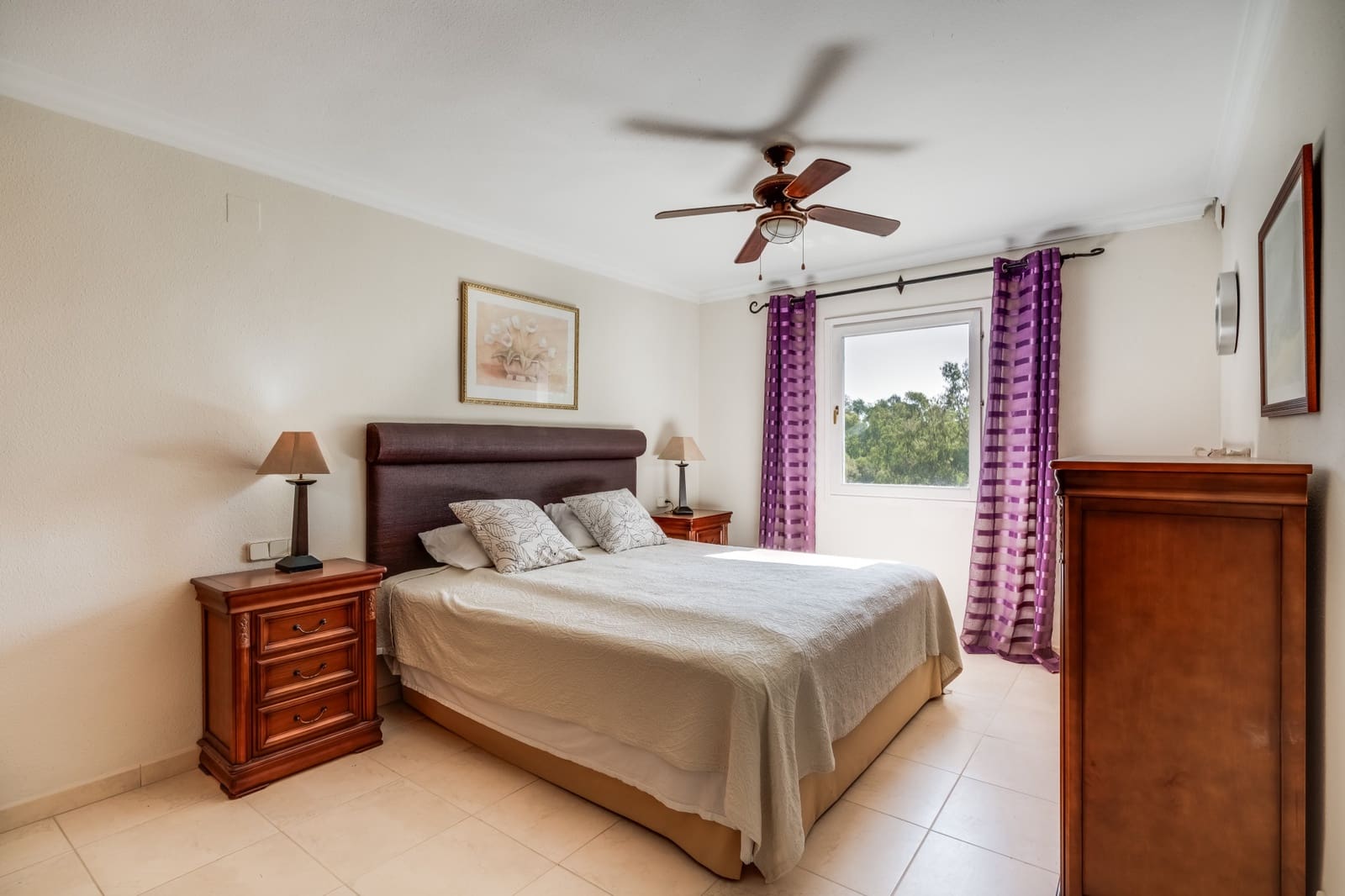 5 bedroom Apartment for sale in Estepona with pool garage - € 679,000 (Ref: 9057519)