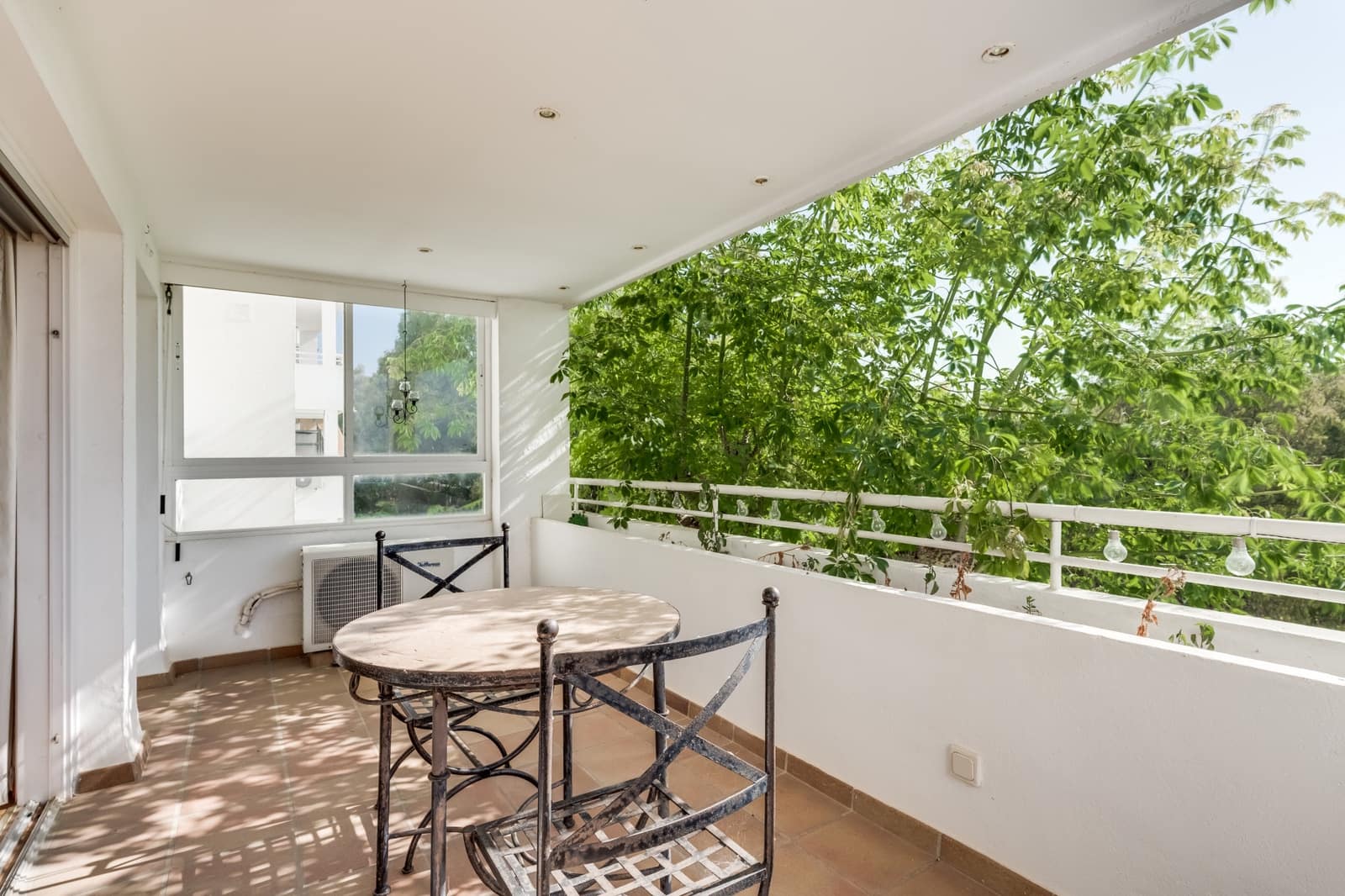 5 bedroom Apartment for sale in Estepona with pool garage - € 679,000 (Ref: 9057519)