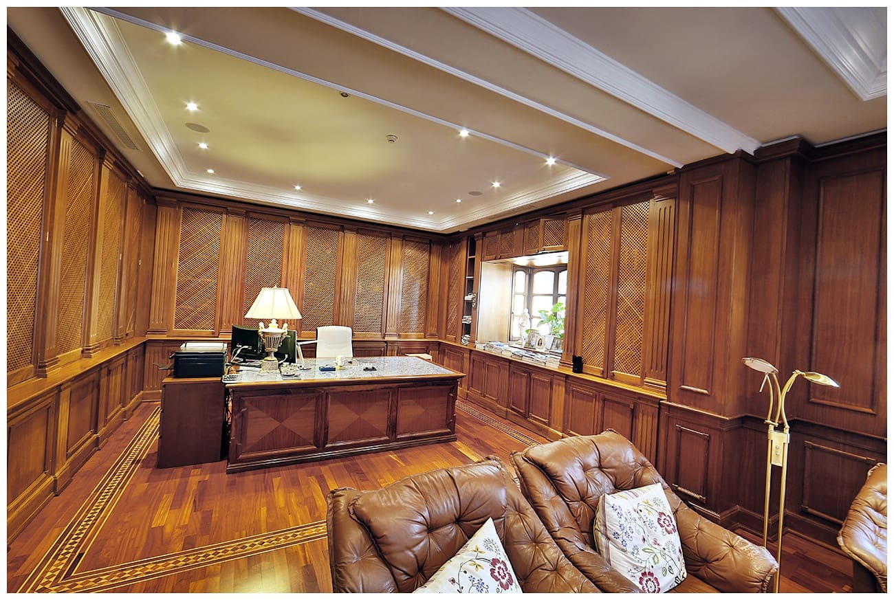 6 sypialnia Willa na sprzedaż w Nueva Andalucia z basenem garażem - 7 500 000 € (Ref: 9075050)