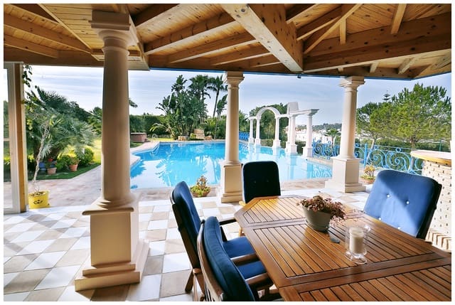 6 quarto Moradia para venda em Nueva Andalucia, Marbella com piscina garagem - 6 900 000 € (Ref: 9075050)
