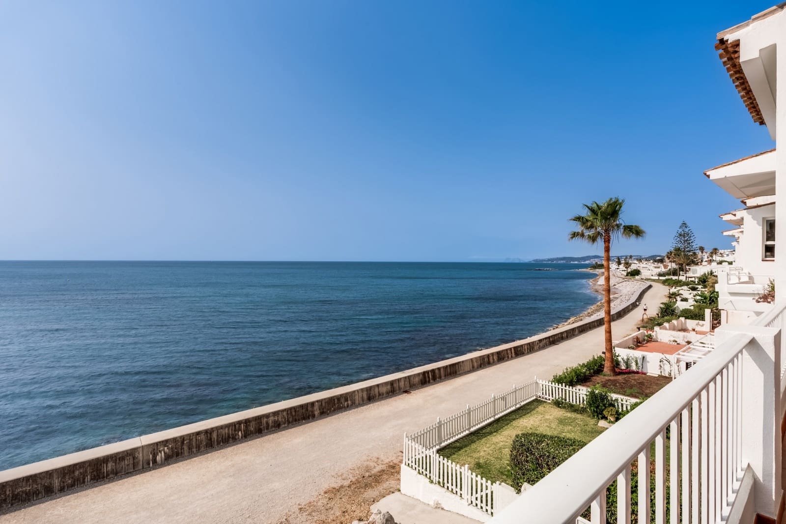 3 Zimmer Penthouse zu verkaufen in Bahia Dorada mit Pool Garage - 1.200.000 € (Ref: 9081471)