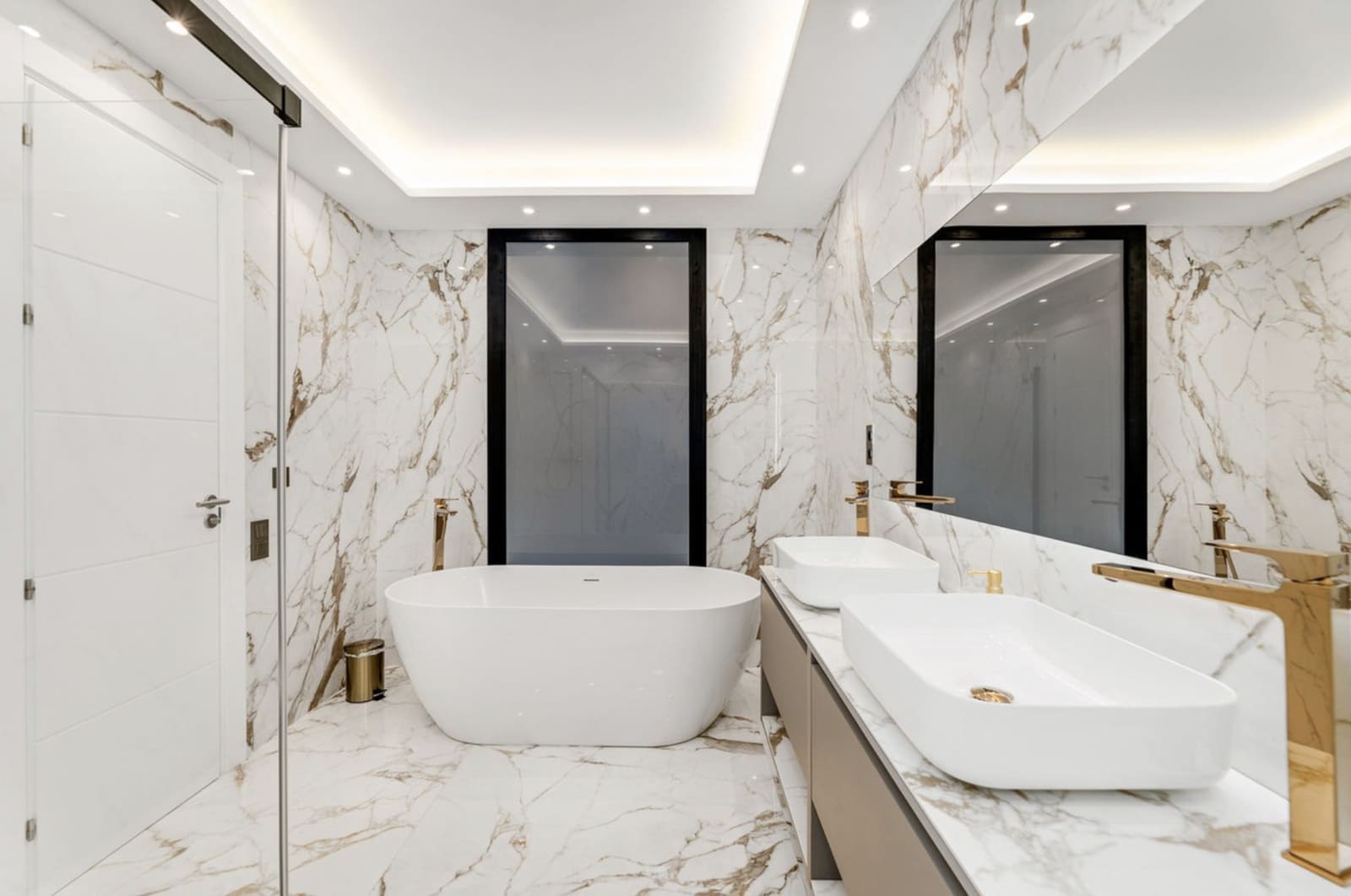 4 slaapkamer Penthouse te koop in Puerto Banus met zwembad garage - € 3.200.000 (Ref: 9100687)