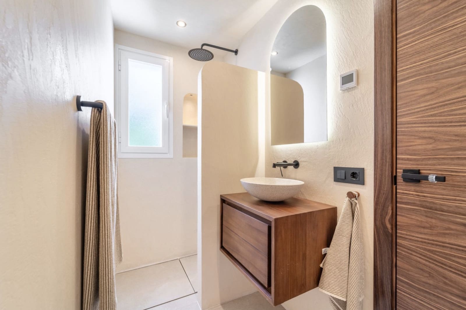 3 quarto Penthouse para venda em Benahavis com piscina garagem - 1 095 000 € (Ref: 9100688)