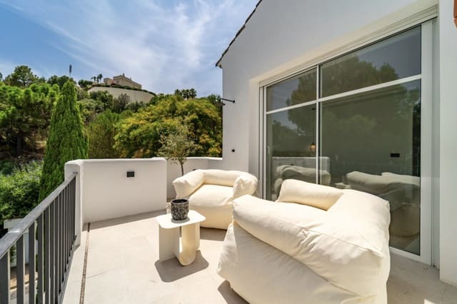 3 quarto Penthouse para venda em Benahavís com piscina garagem - 1 095 000 € (Ref: 9100688)