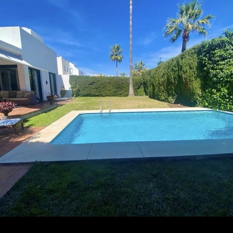 6 makuuhuone Huvila myytävänä paikassa Marbella mukana uima-altaan - 1 400 000 € (Ref: 9100690)