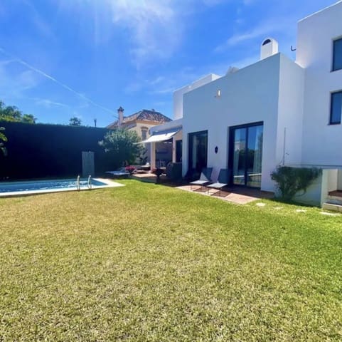 6 makuuhuone Huvila myytävänä paikassa Marbella mukana uima-altaan - 1 400 000 € (Ref: 9100690)