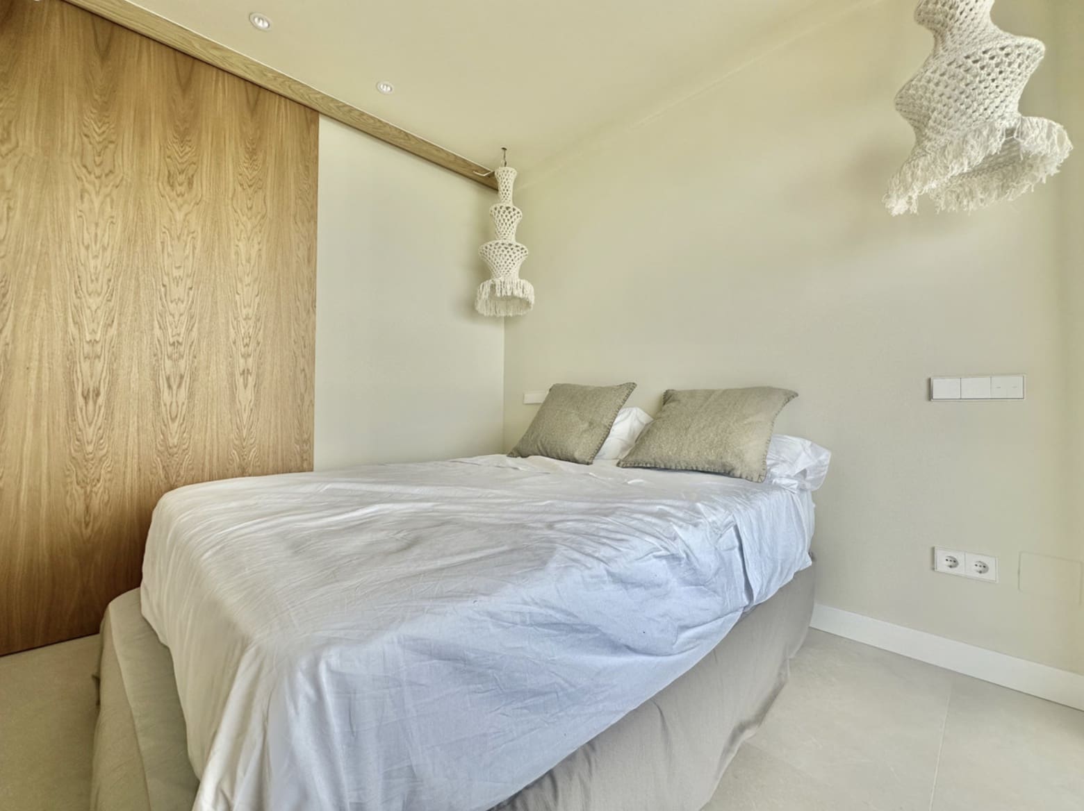 2 slaapkamer Appartement te koop in Marbella met zwembad - € 1.390.000 (Ref: 9100691)