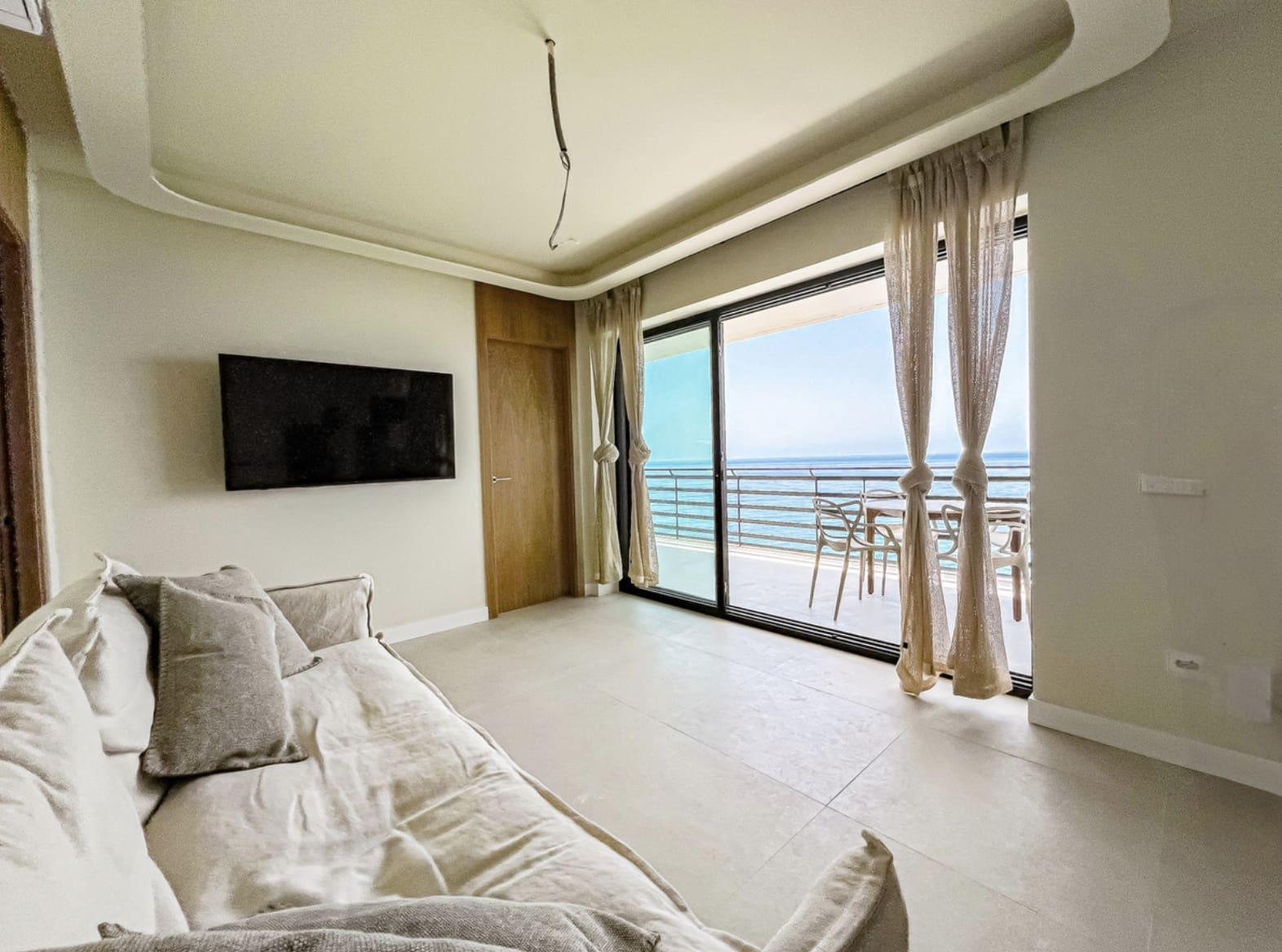 2 slaapkamer Appartement te koop in Marbella met zwembad - € 1.390.000 (Ref: 9100691)